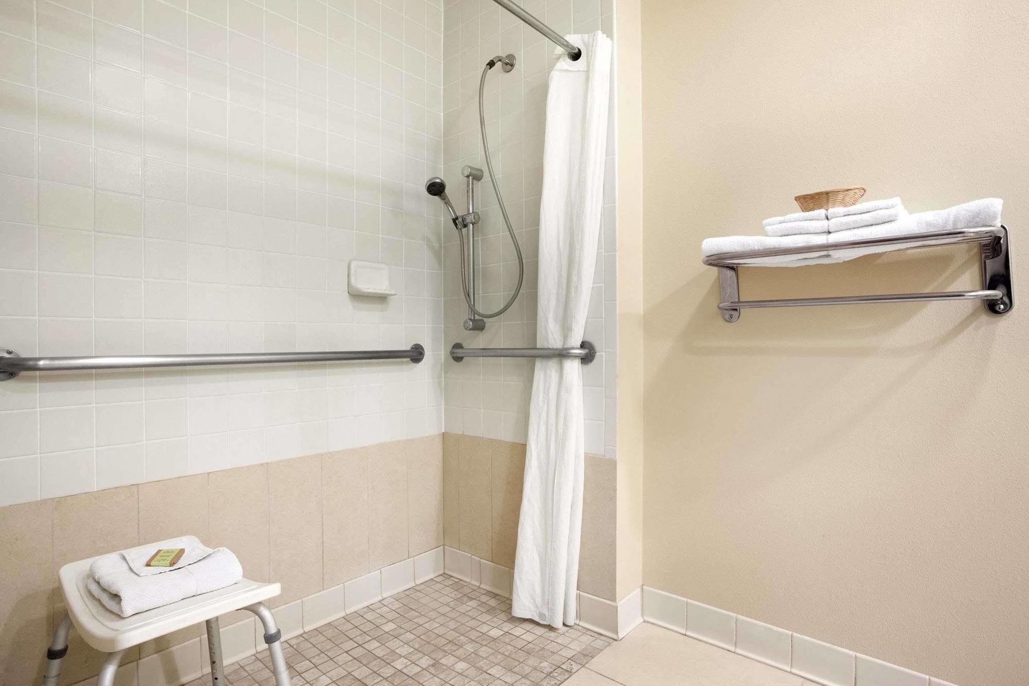 Super 8 By Wyndham Marana/tucson Area Hotel